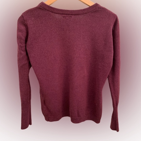 Size Small Tavik Sadie Sweater Sweater in Heather Rosewood color - Picture 5 of 9